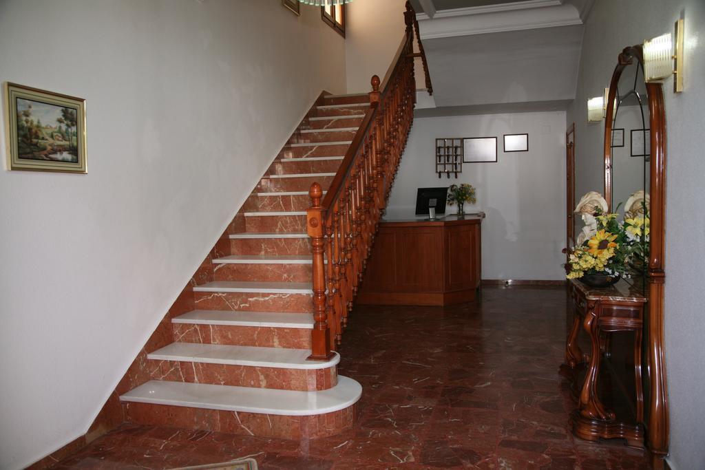Hostal Santa Barbara Socuellamos Exterior photo